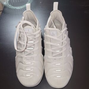 Nike Air Vapormax Plus sneakers